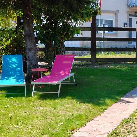 Apartamentos Rosa Jove Cabanas Exterior photo
